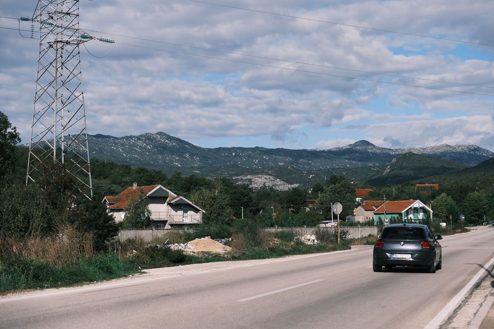 Uzun yolda elektrikli araçla seyahat: İstanbul-Antalya rotası için pratik rehber